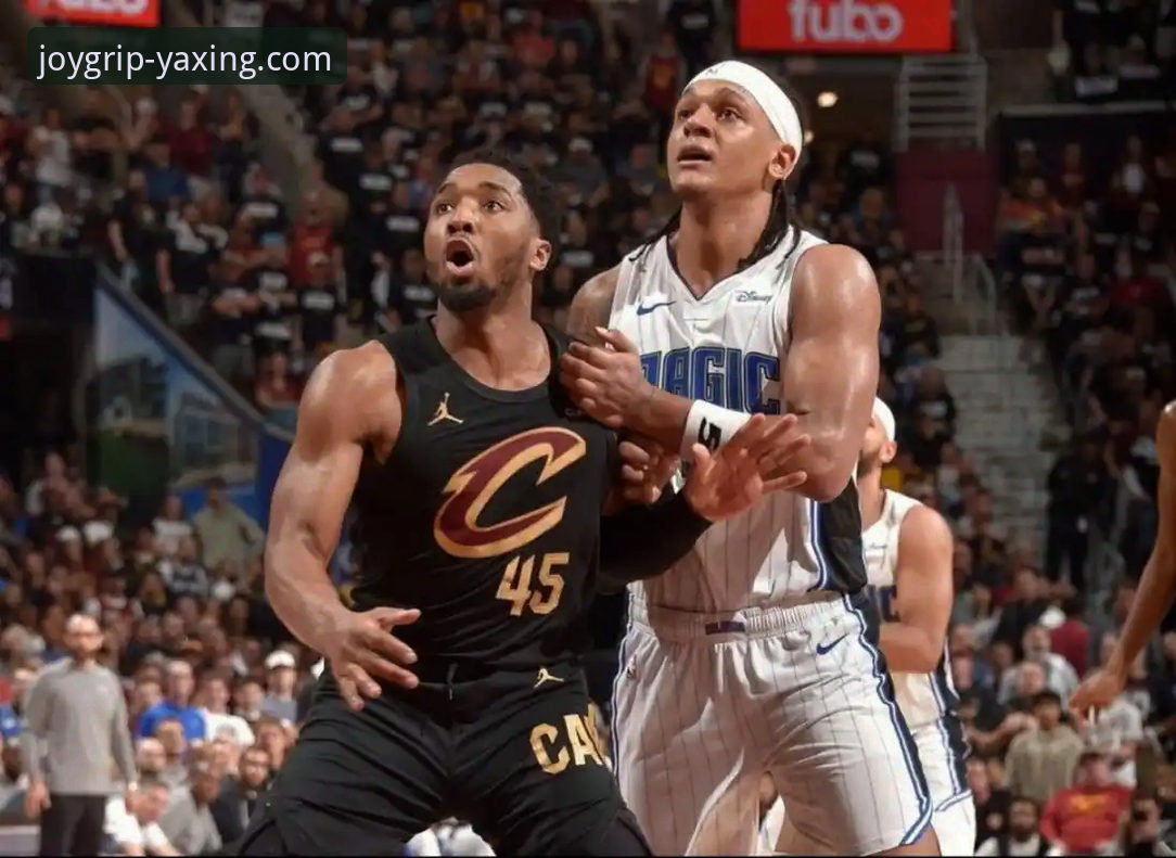 深度解析骑士险胜魔术：一场球星对决背后的战术博弈与平台观赛体验